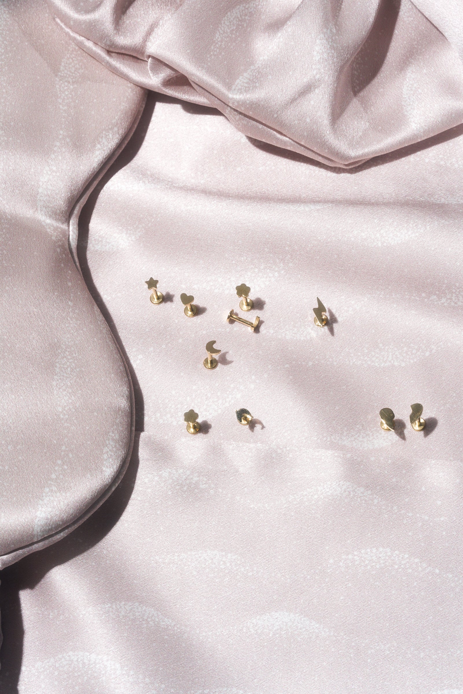 Half Heart Threaded Flat Back Stud (Right) - Image 6