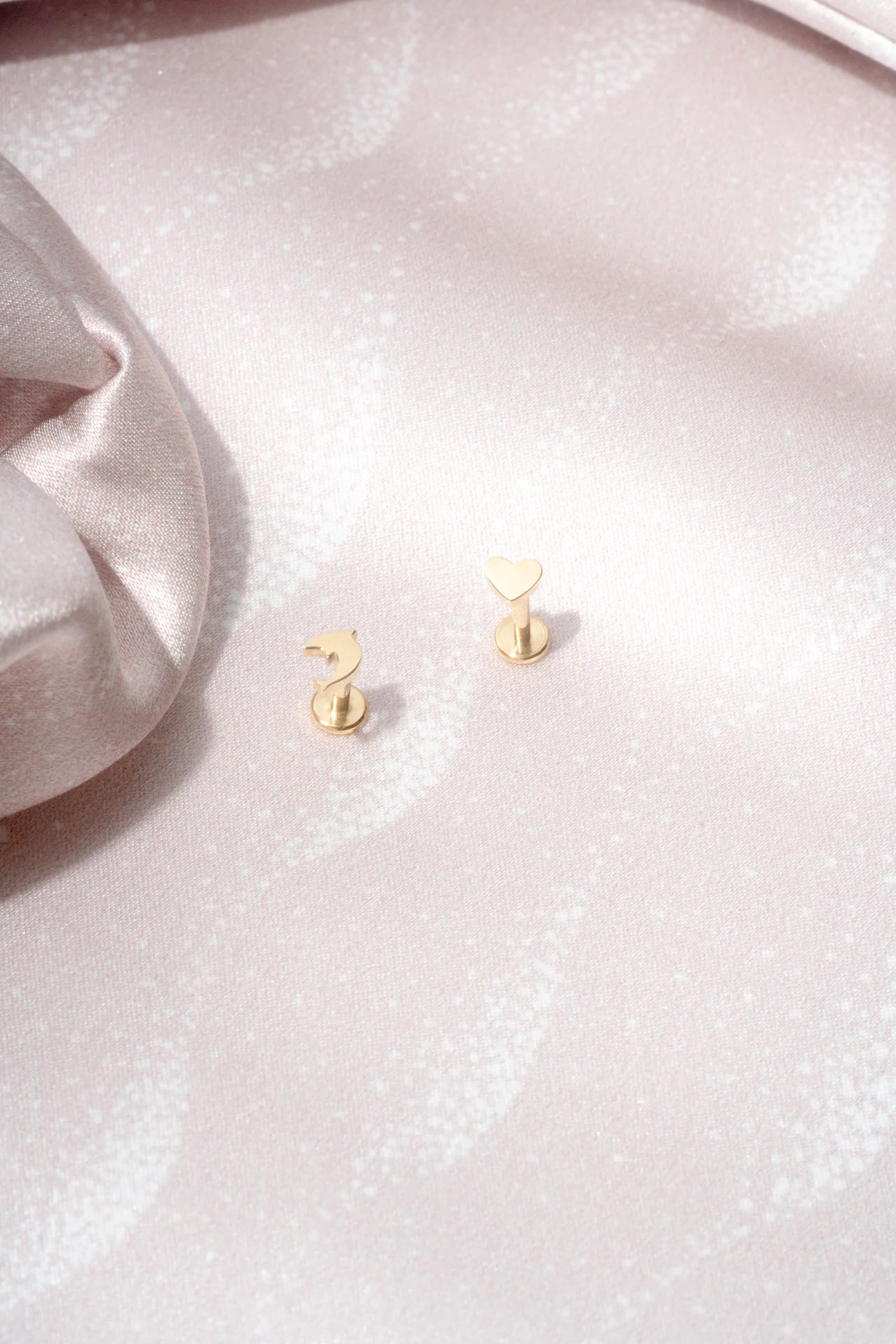 Heart Threaded Flat Back Studs (Pair) - Image 13