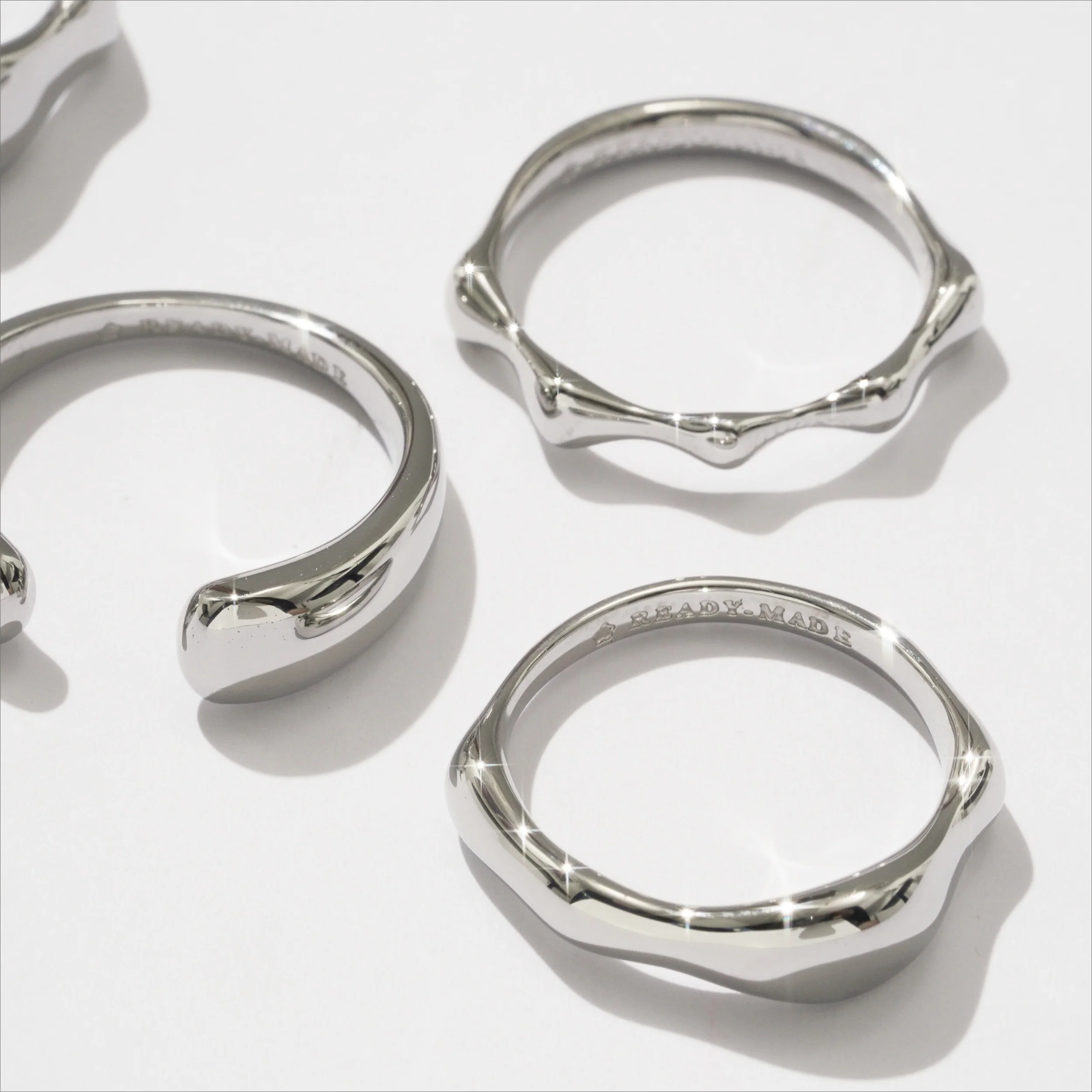 Huggie Blobbi Ring - Image 5