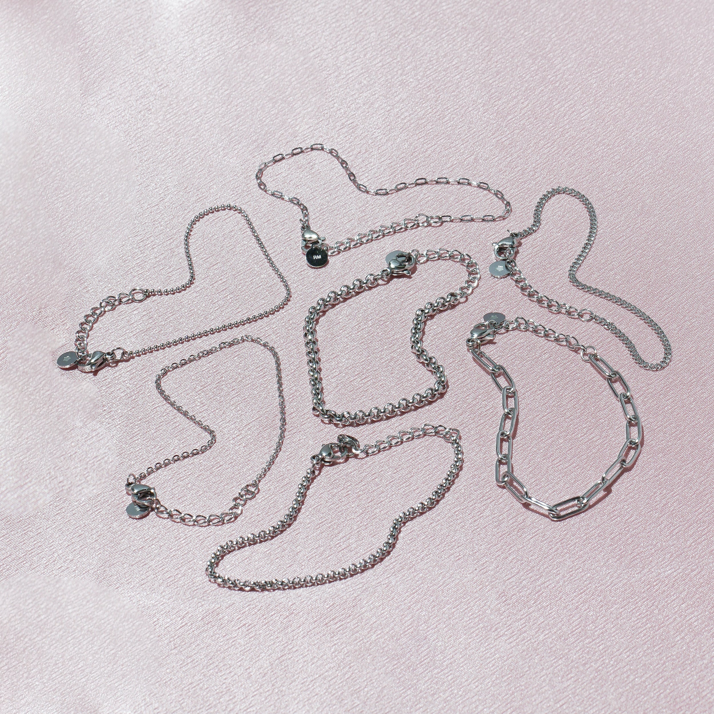 Medium Rolo Bracelet - Image 5